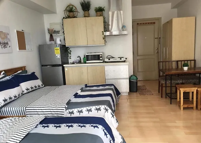 Apartment Greenfield W/ 2 Queen Across Shangrila Manila